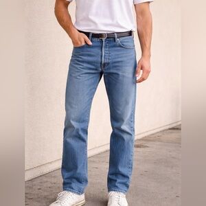 Vintage Levi’s 501 Men’s Jeans 30x30 Button Fly Straight Leg Medium Wash Denim